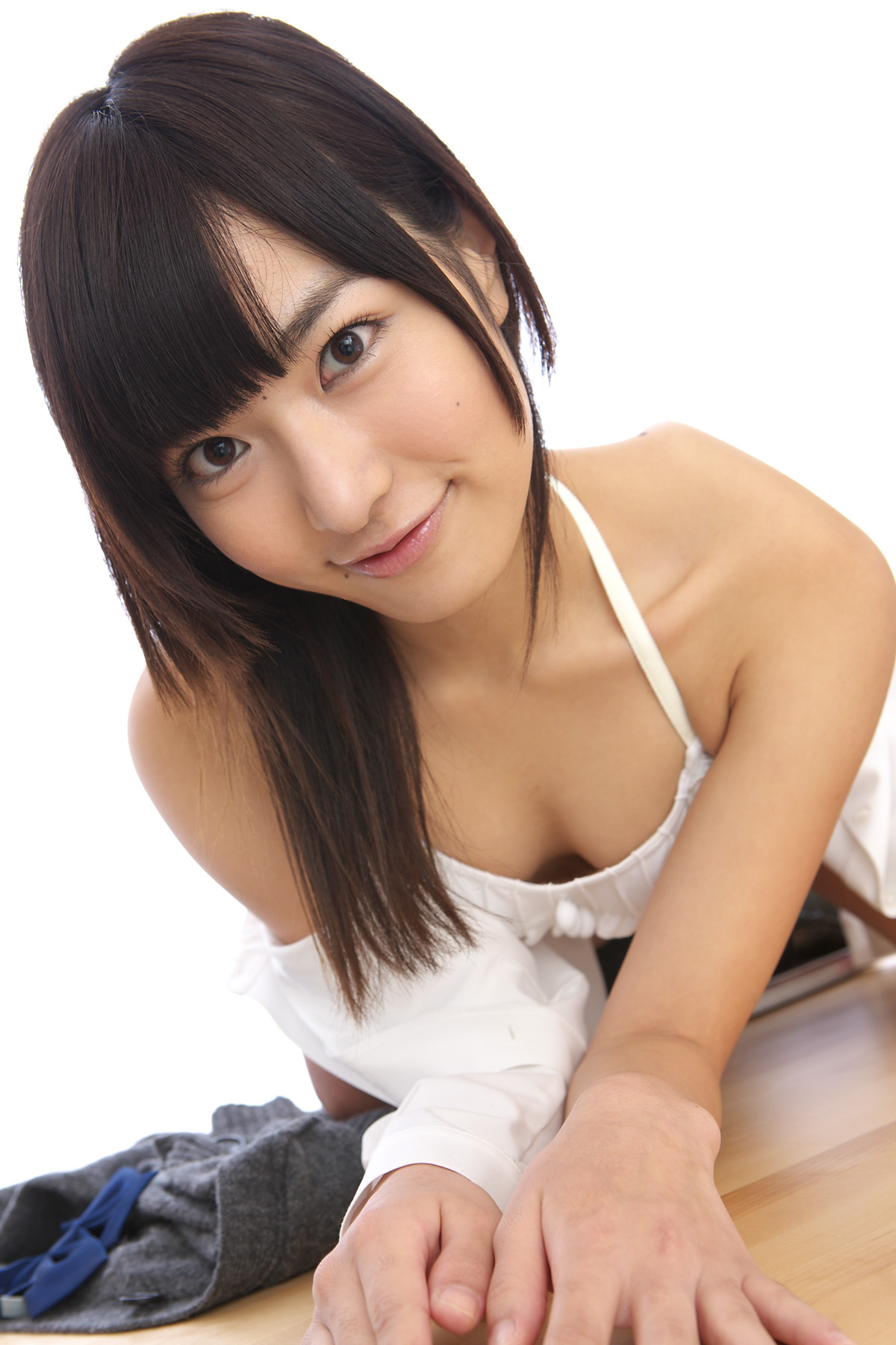 Kana Yume (由愛可奈)